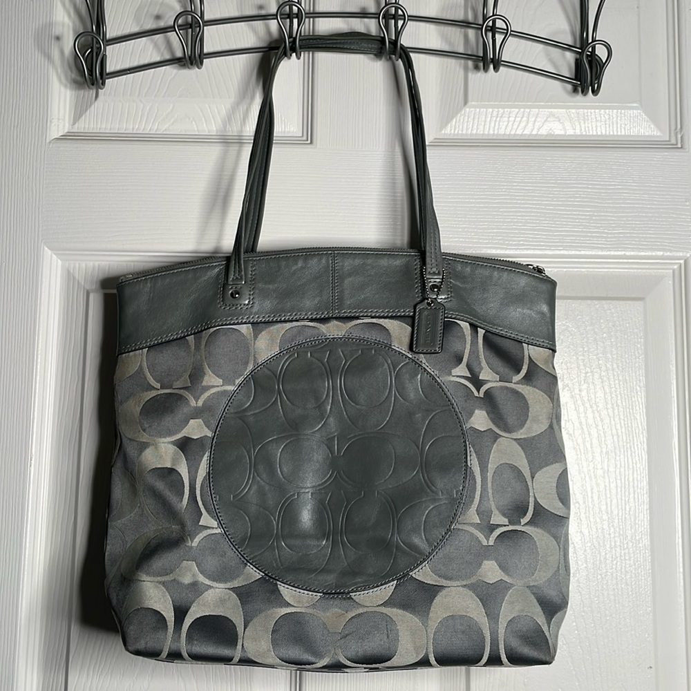 Coach tote shoulder handbag
